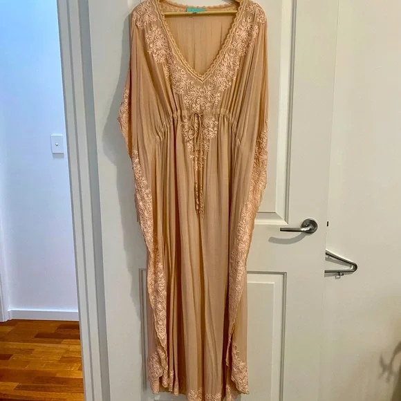 MELISSA ODABASH Kaftan dress one size Stunning - Picture 1 of 8